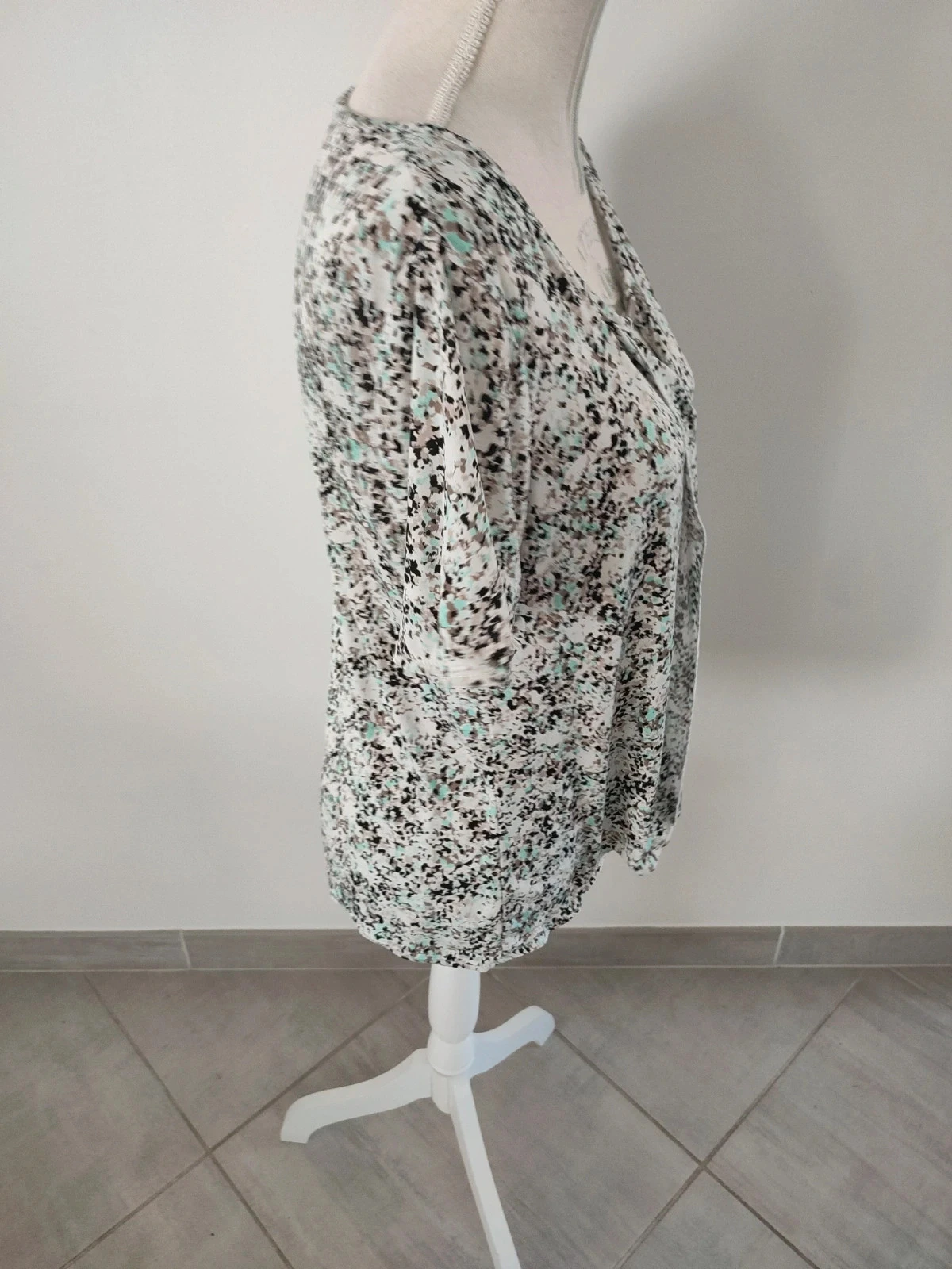 Women's short-sleeved top size M – photo 4